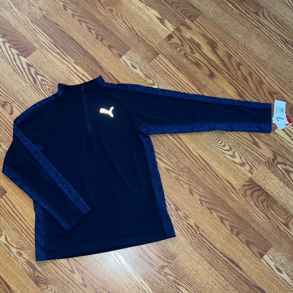 Boys large athletic Puma quarter-zip quick dry long sleeved shirt. Navy blue.